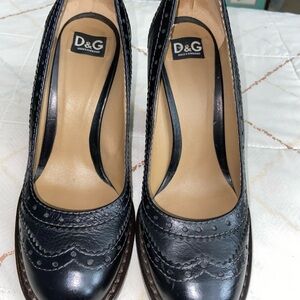D&G Elegant Black Leather Heels